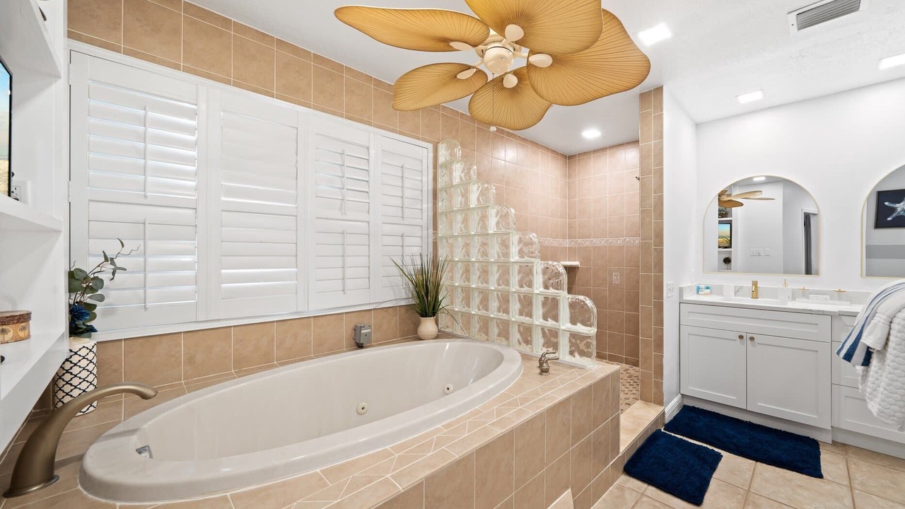 Photo of Bathroom in Harborview