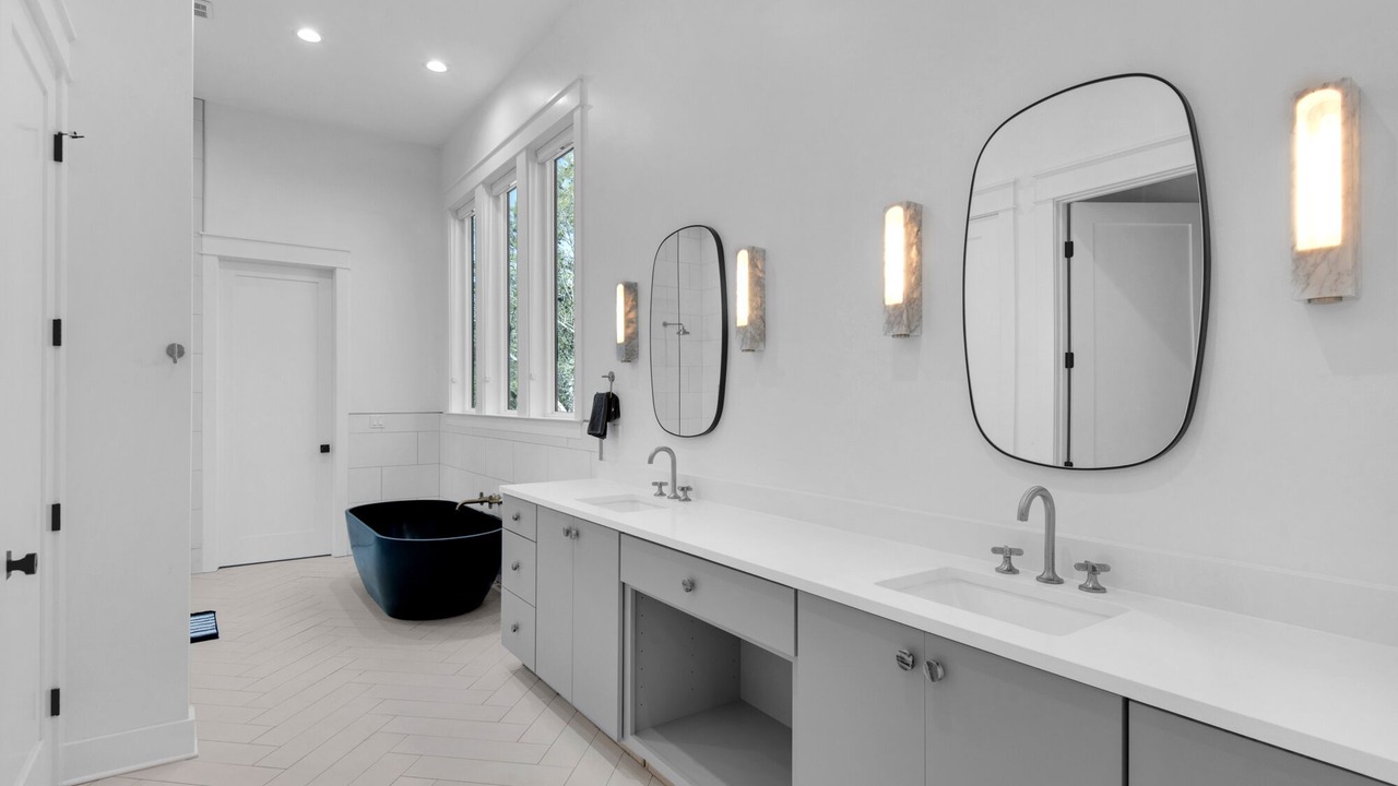 Photo of Bathroom in Grayton Beach
