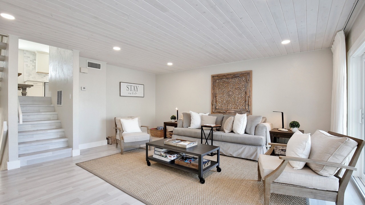 Photo of Livingroom in New Smyrna Beach