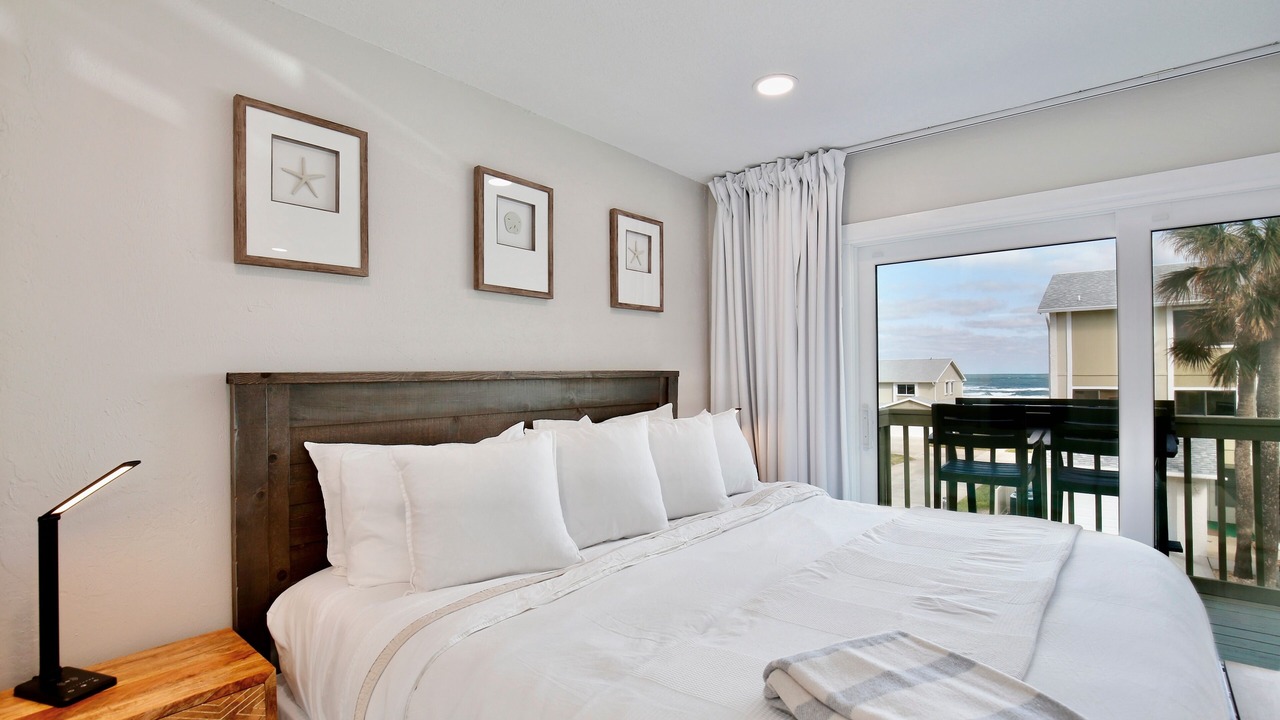 Photo of Bedroom in New Smyrna Beach
