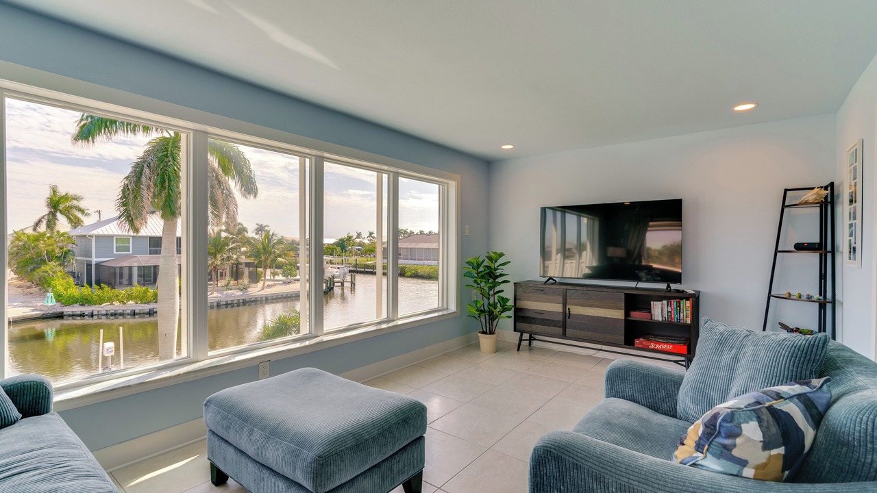 Photo of Livingroom in Saint James City