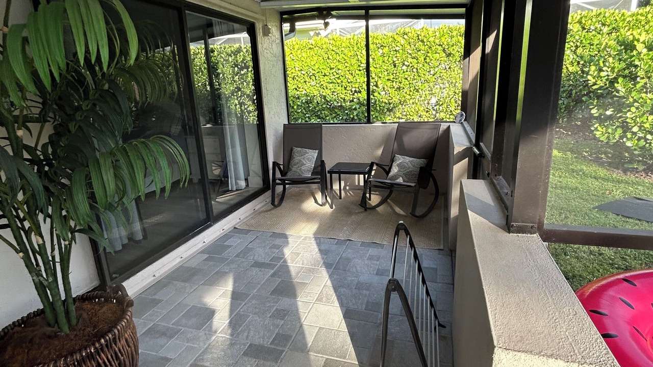 Photo of Patio Balcony in Bonita Shores
