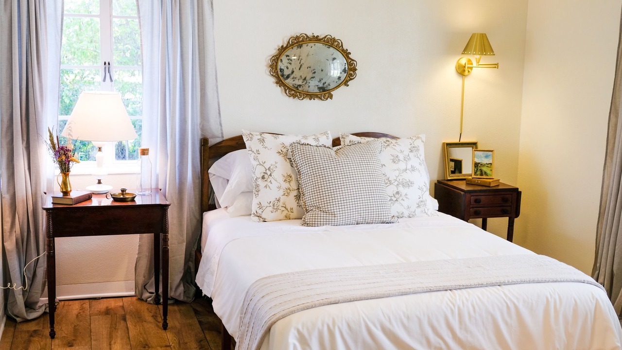 Photo of Bedroom in Fort Myers River District