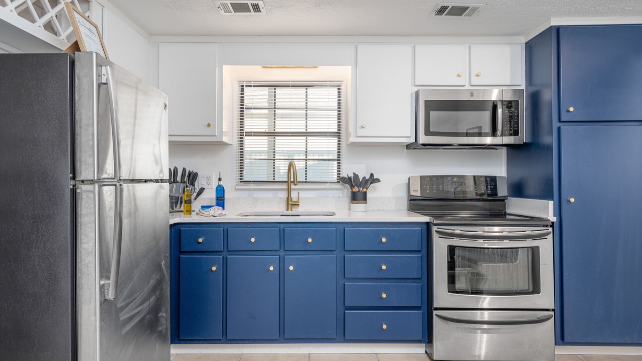 Photo of Kitchen in Biltmore Beach