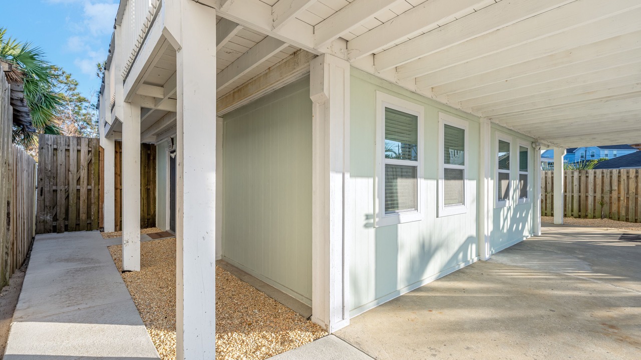 Photo of Outdoor in Biltmore Beach