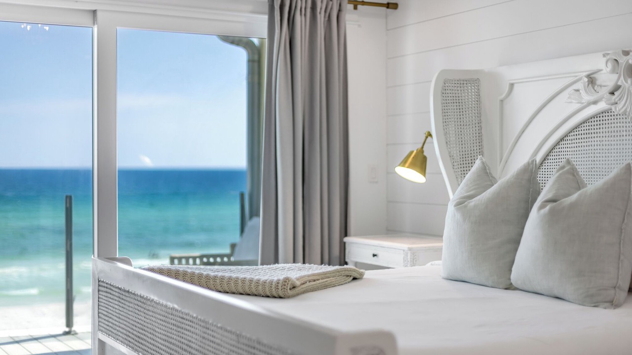 Photo of Bedroom in Seacrest