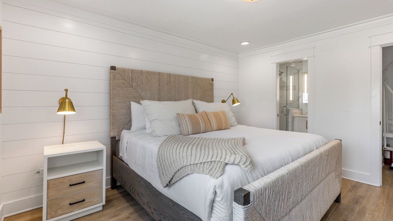 Photo of Bedroom in Seacrest