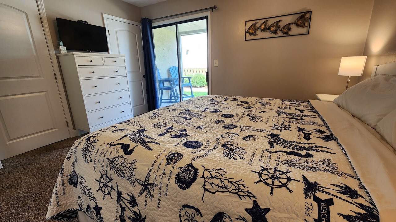 Photo of Bedroom in Holiday Beach