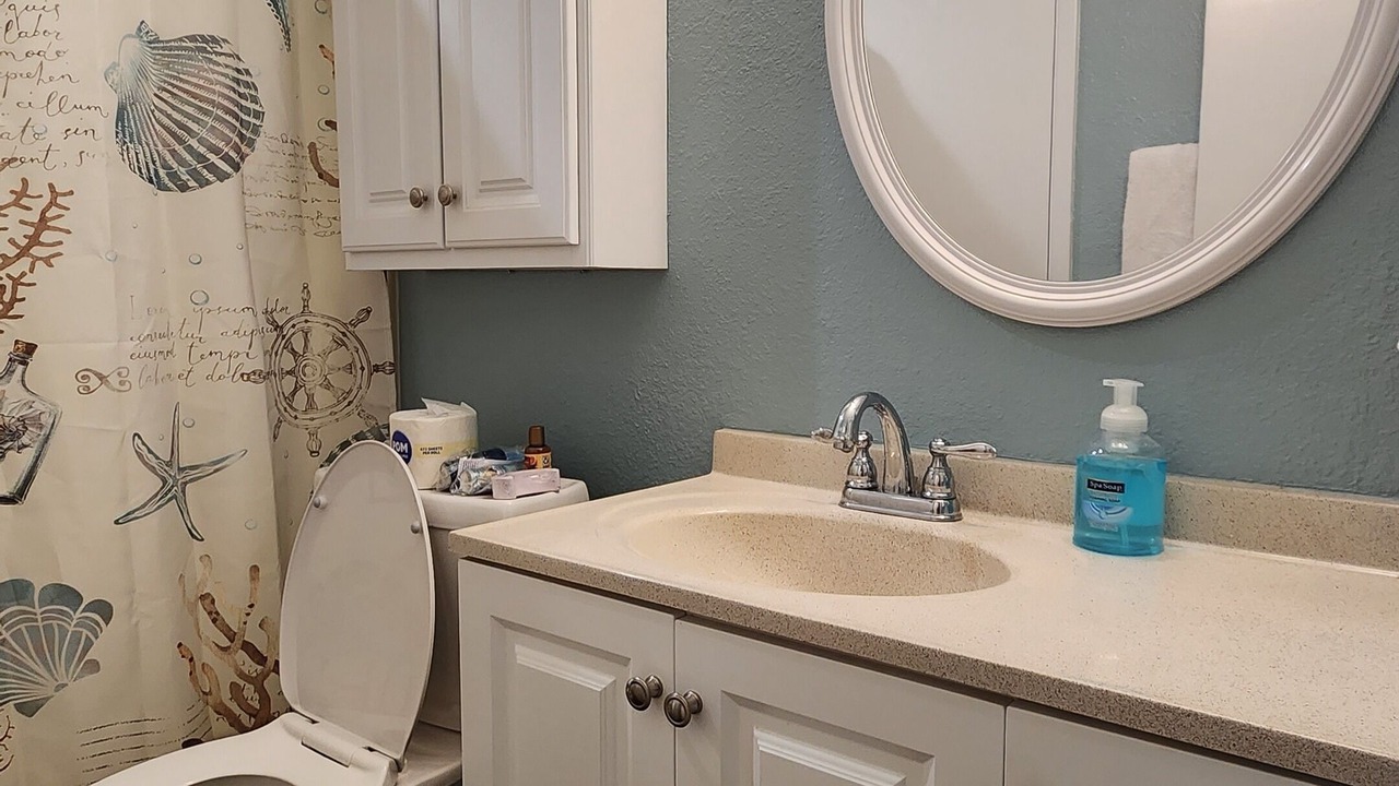 Photo of Bathroom in Holiday Beach