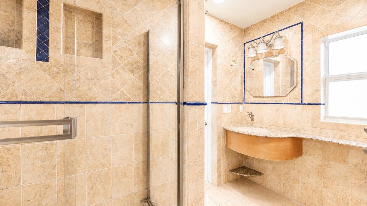 Photo of Bathroom in Pompano Beach