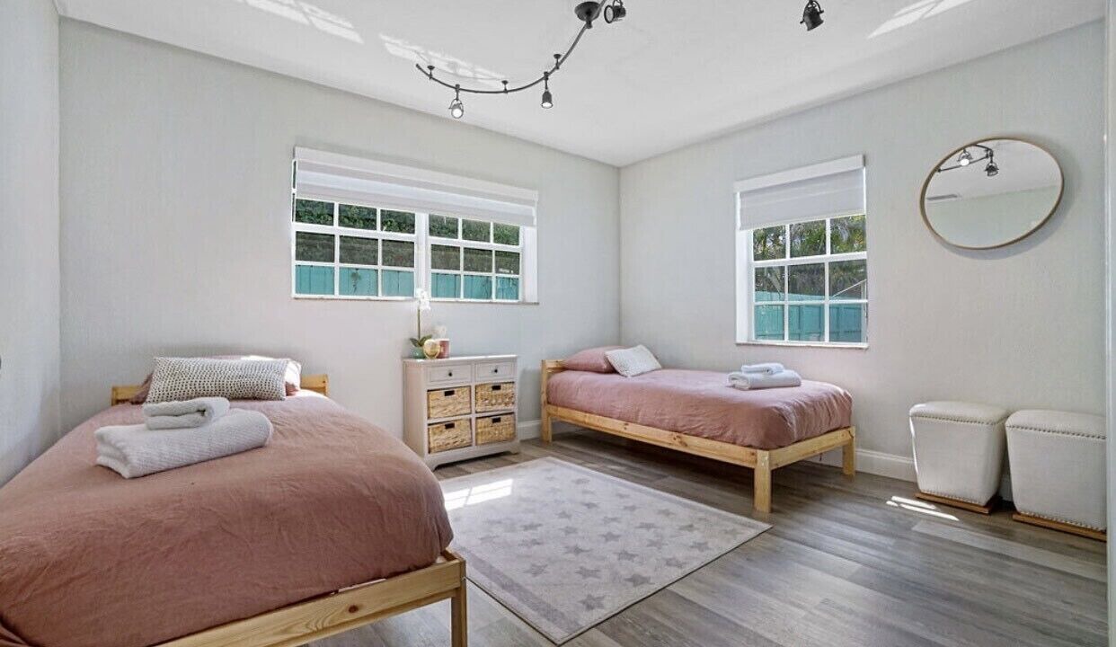 Photo of Bedroom in Hallandale Beach