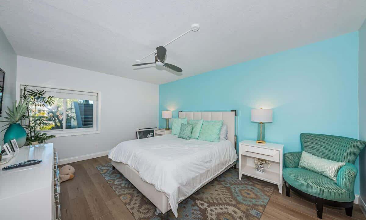 Photo of Bedroom in North Redington Beach