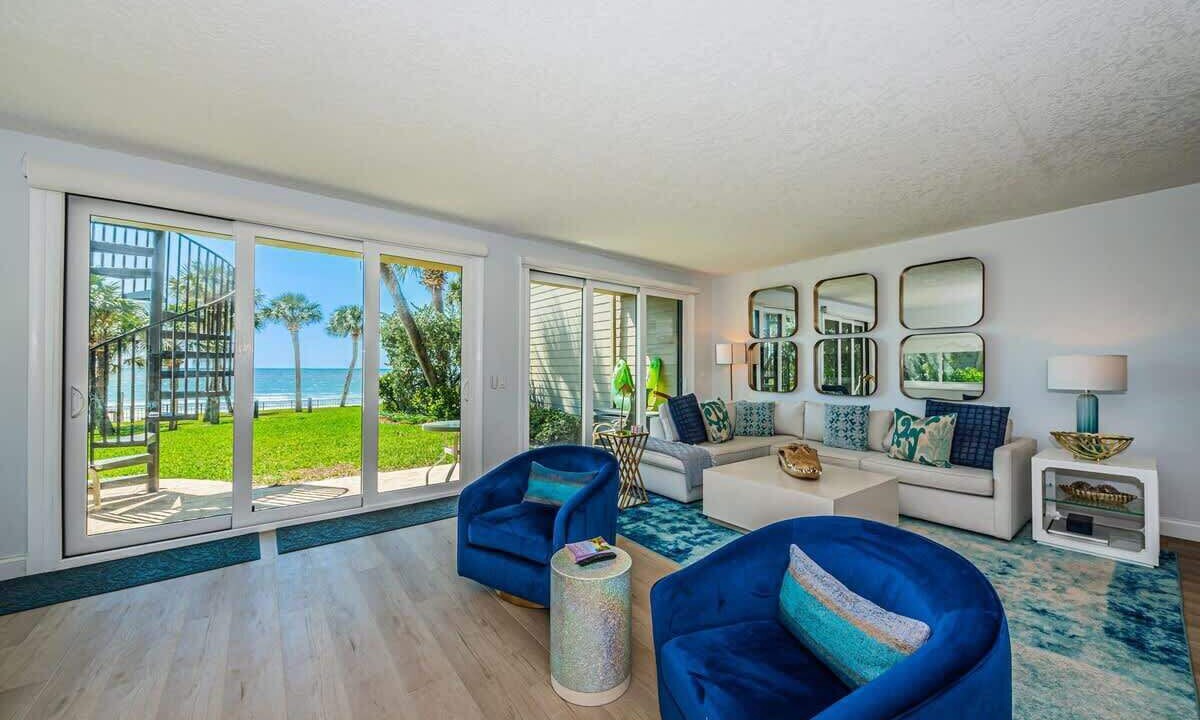 Photo of Livingroom in North Redington Beach