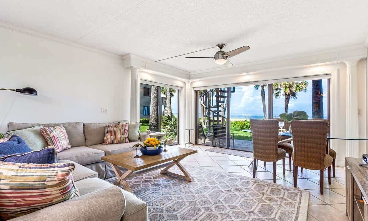 Photo of Livingroom in Belleair Beach