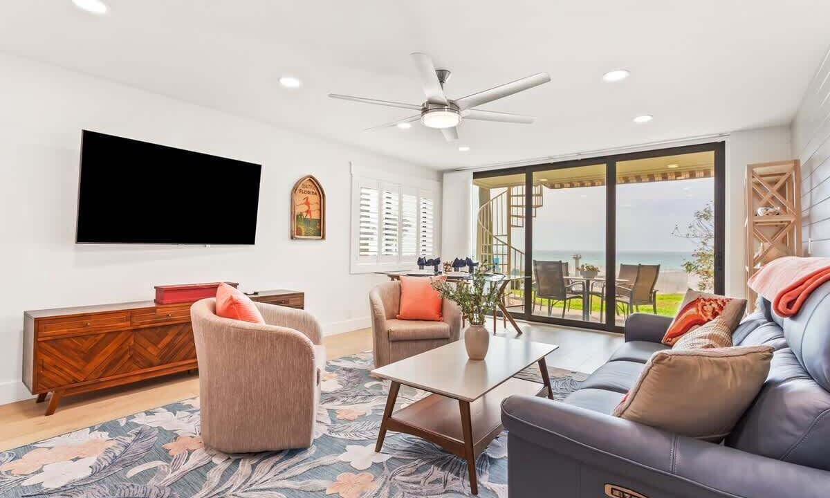 Photo of Livingroom in Belleair Beach