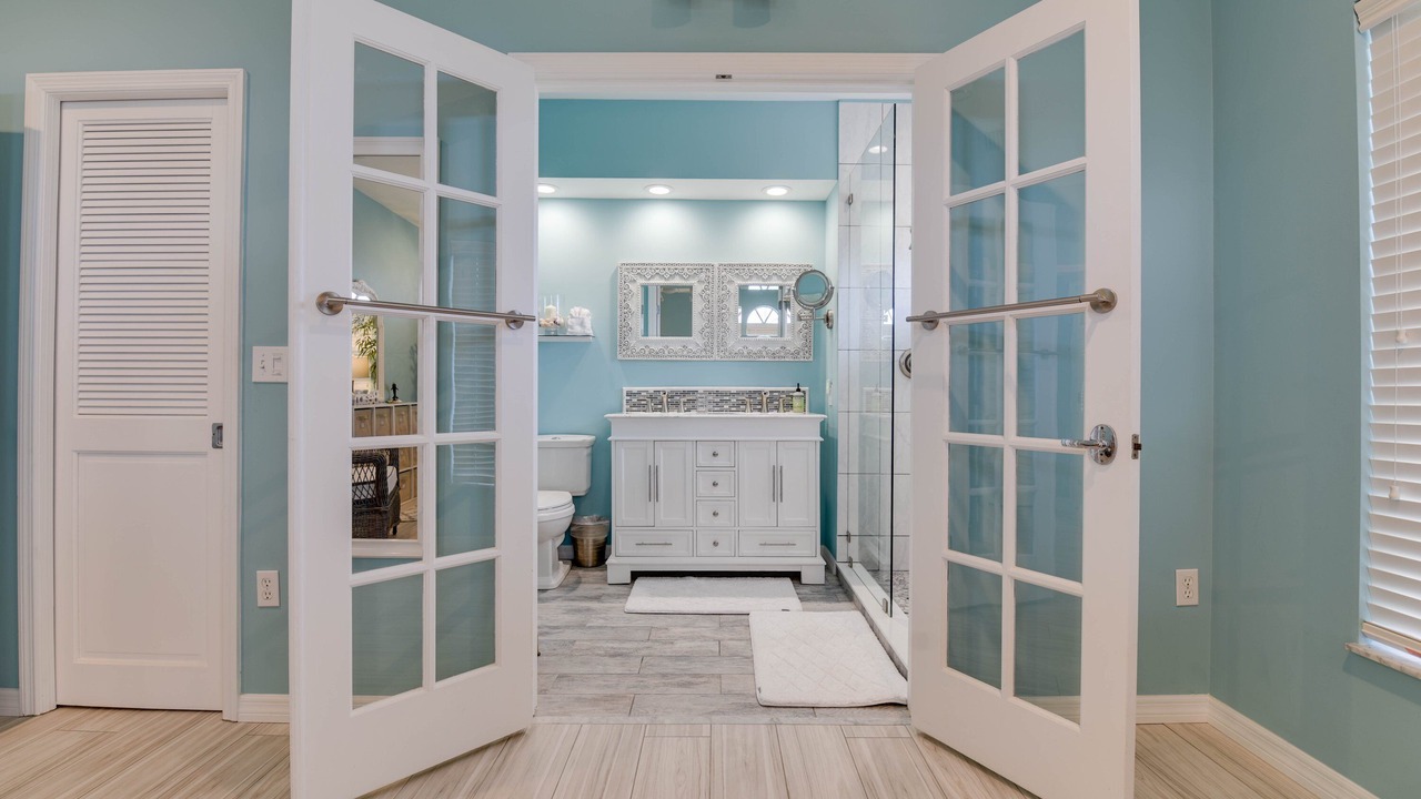 Photo of Bathroom in Sugarloaf Shores