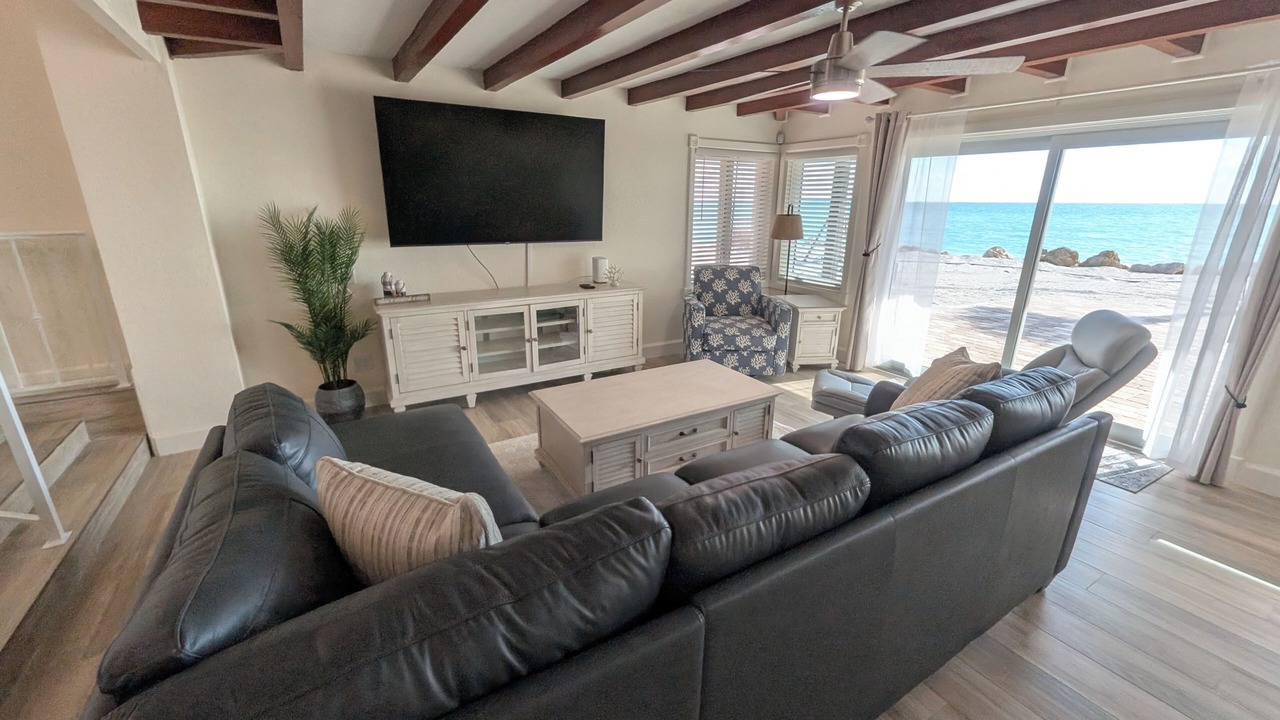 Photo of Livingroom in Englewood