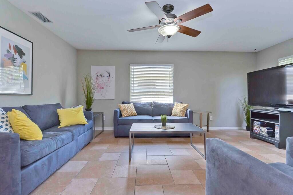 Photo of Livingroom in East Ybor