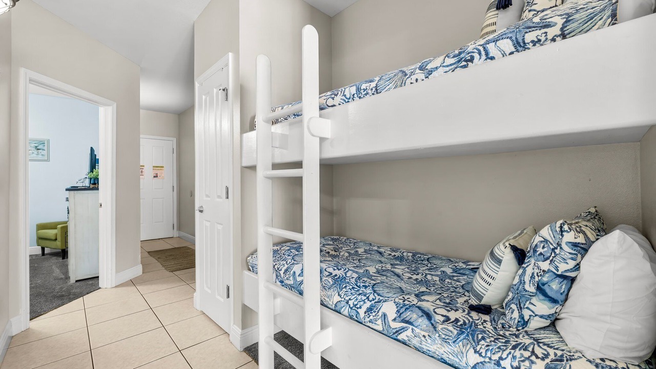 Photo of Bedroom in Miramar Beach