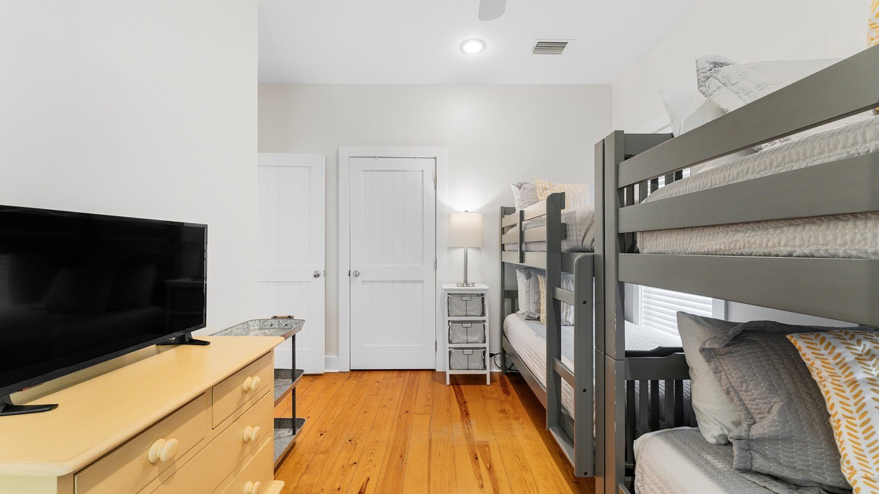 Photo of Bedroom in Seacrest