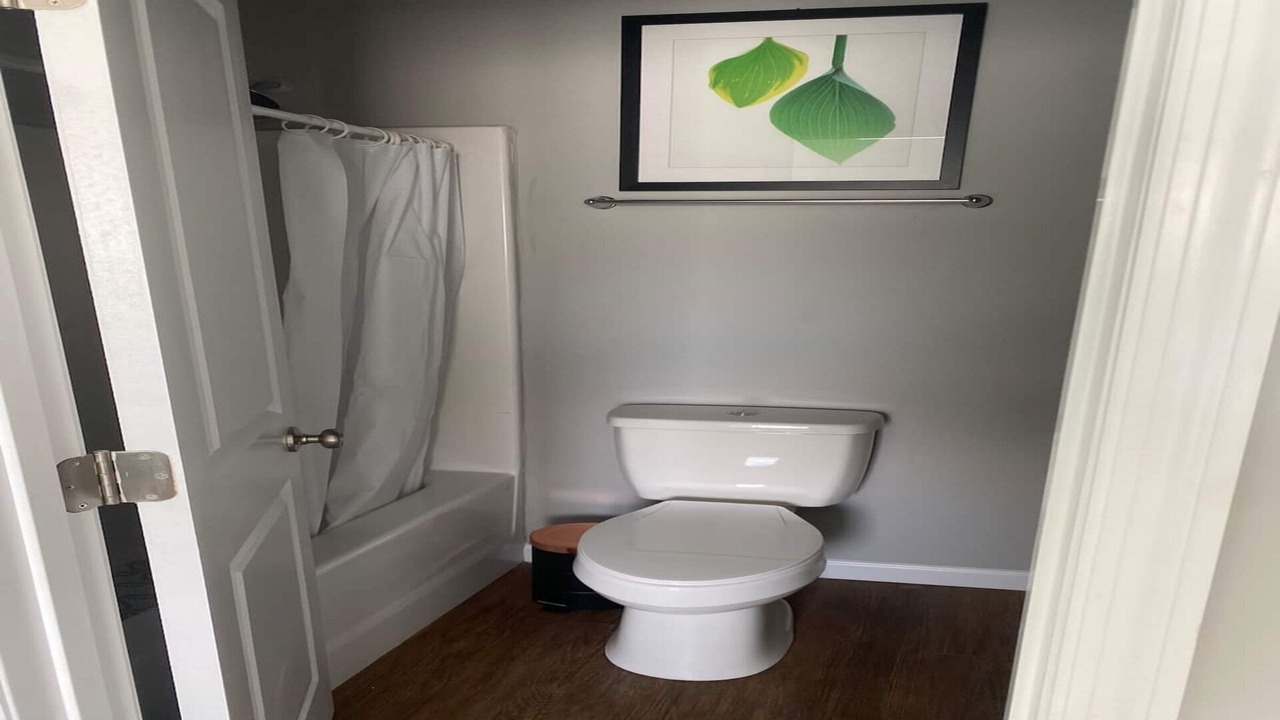 Photo of Bathroom in Valdosta