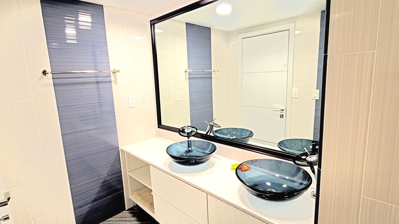 Photo of Bathroom in Hollywood South Central Beach