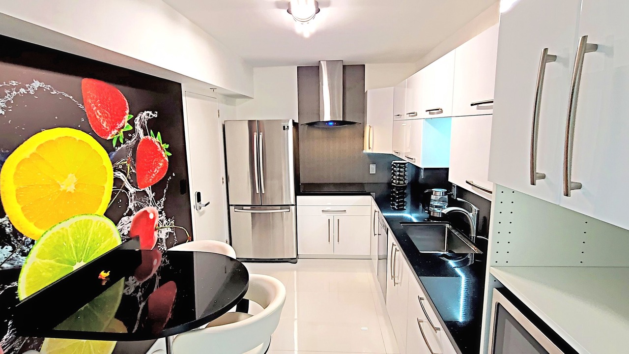 Photo of Kitchen in Hollywood South Central Beach