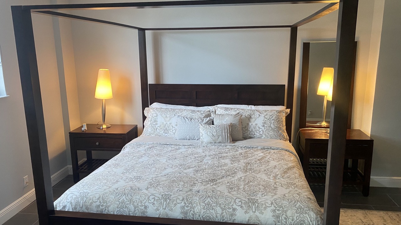 Photo of Bedroom in Hollywood South Central Beach