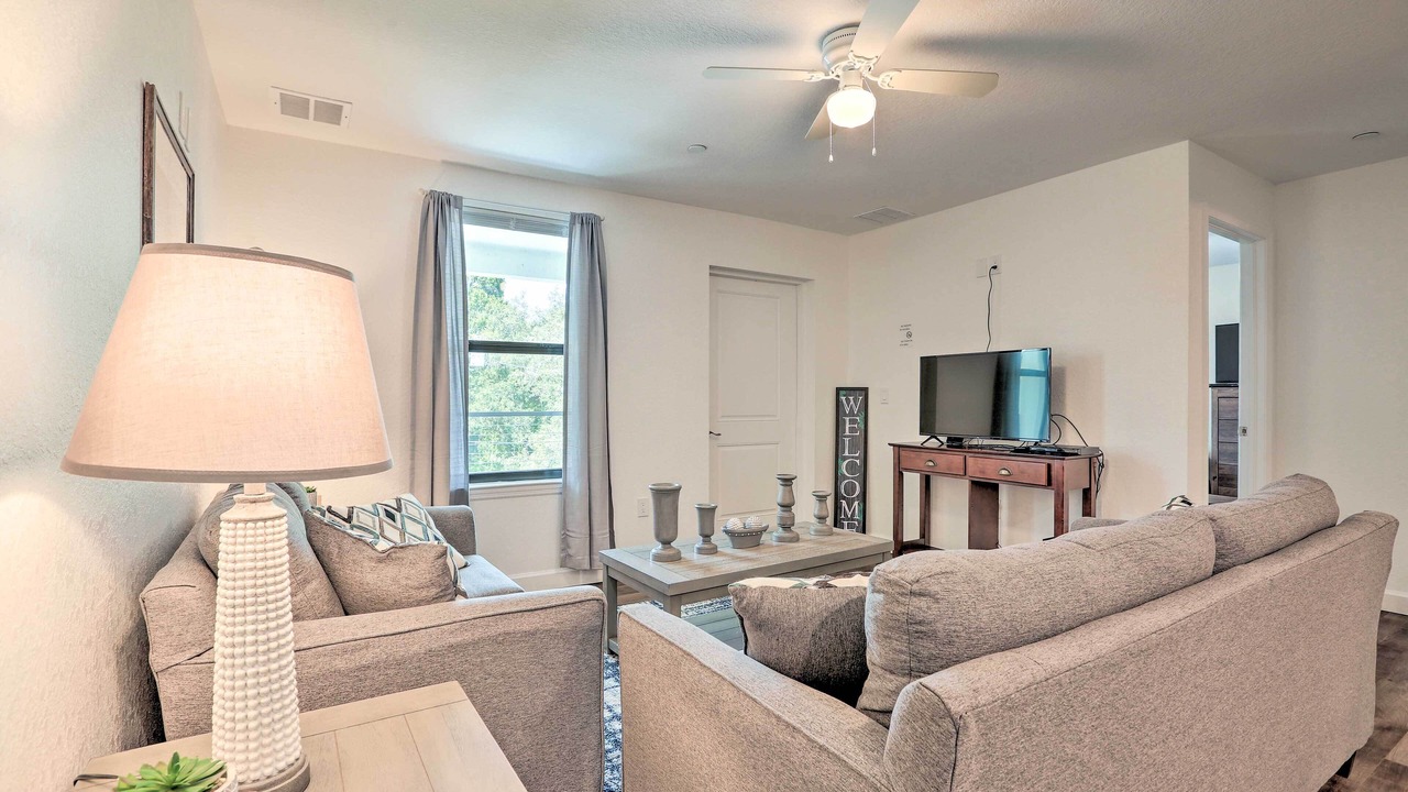 Photo of Livingroom in LaBelle