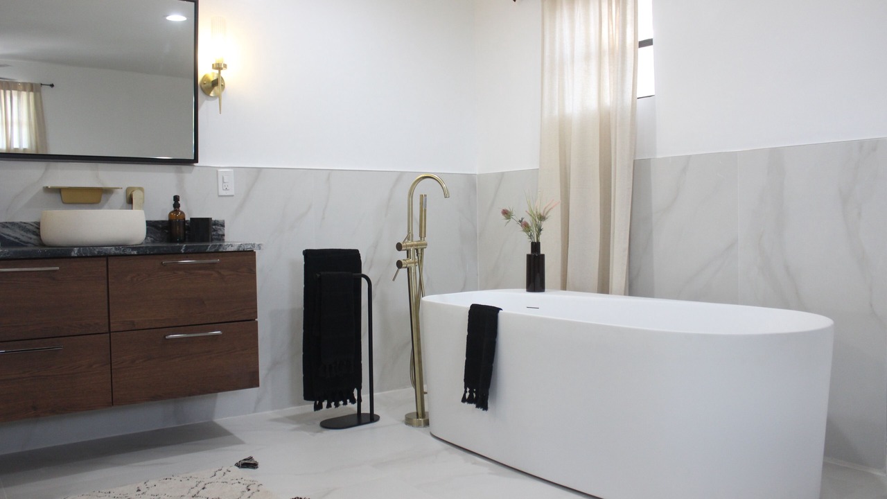 Photo of Bathroom in Ludlam