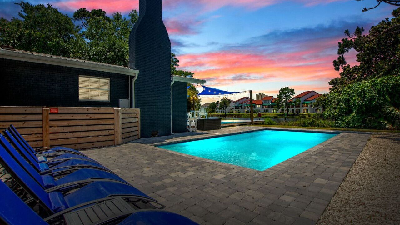 Photo of Outdoor in Thomas Drive