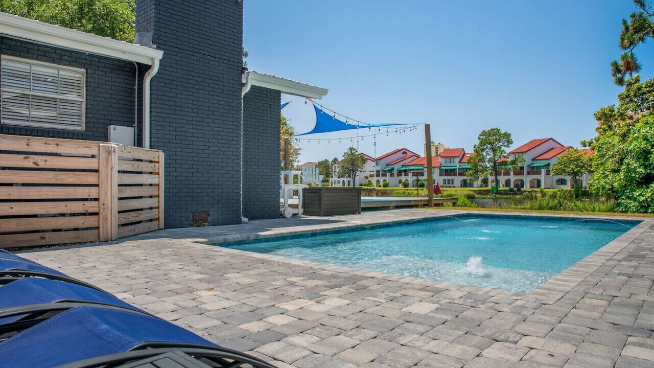 Photo of Outdoor in Thomas Drive
