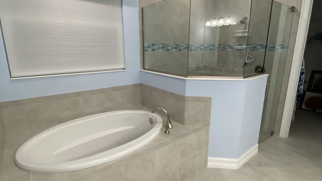 Photo of Bathroom in Naples