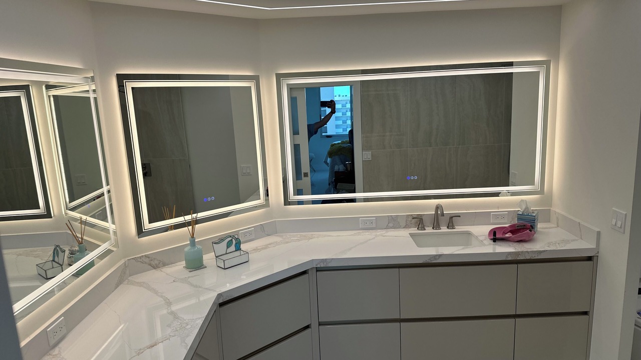 Photo of Bathroom in Vanderbilt Beach