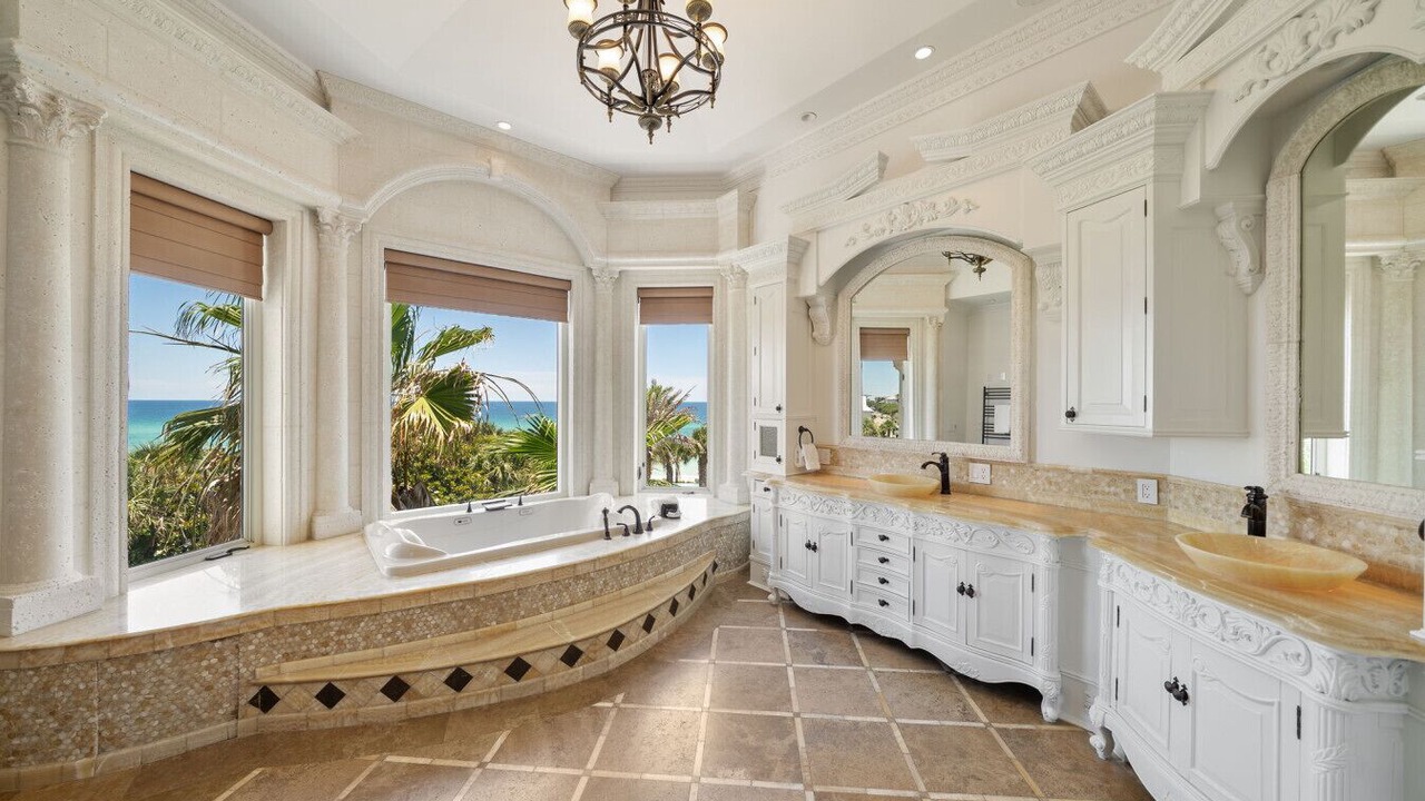 Photo of Bathroom in Seacrest