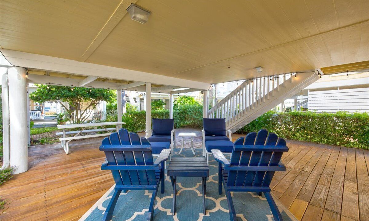 Photo of Patio Balcony in Holiday Isle
