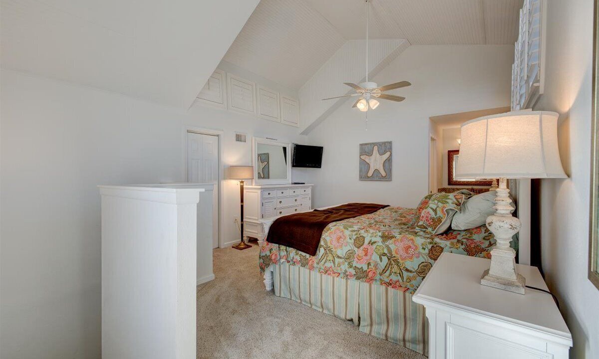 Photo of Bedroom in Holiday Isle