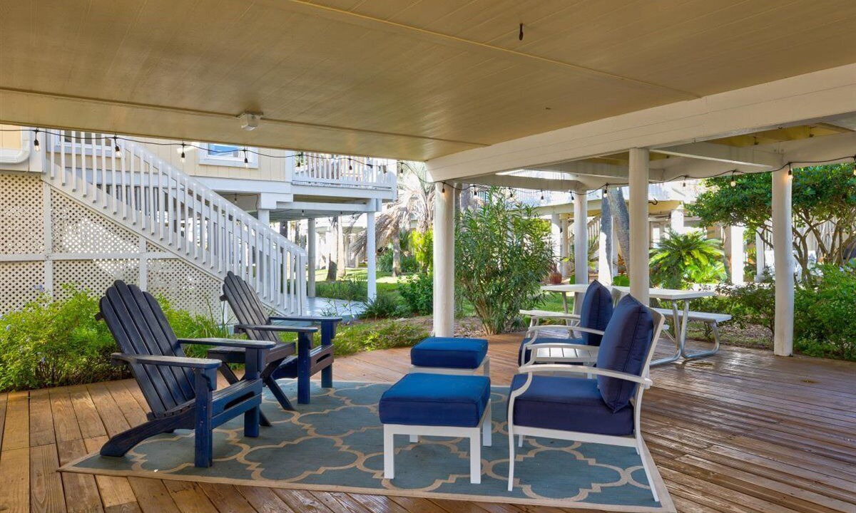Photo of Patio Balcony in Holiday Isle