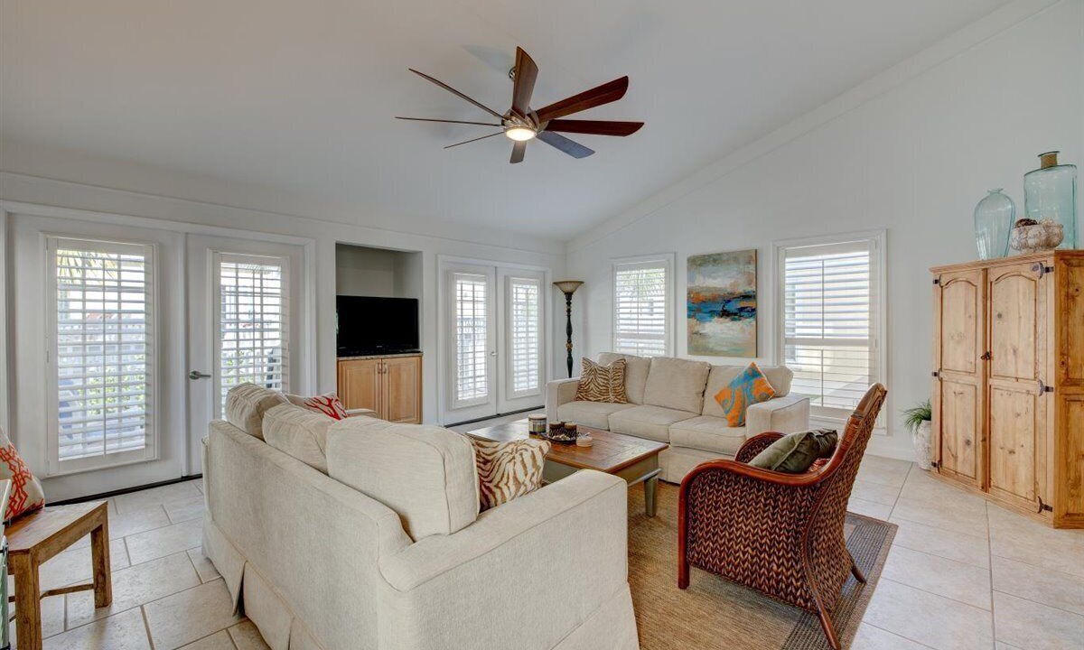 Photo of Livingroom in Holiday Isle