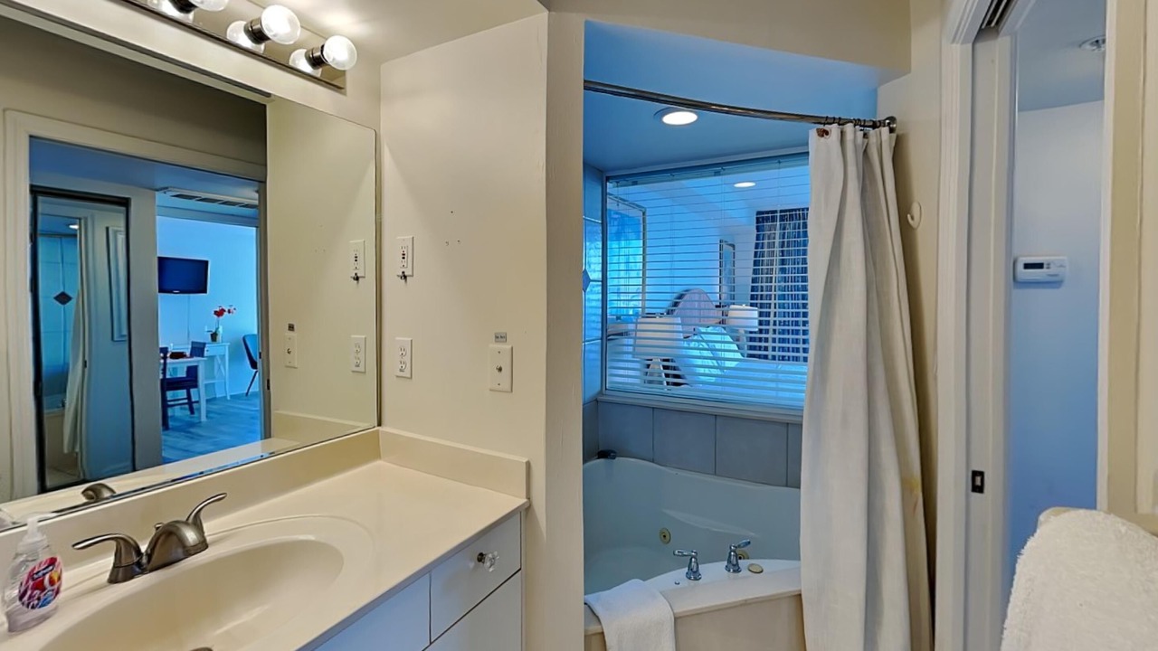 Photo of Bathroom in Fort Myers Beach