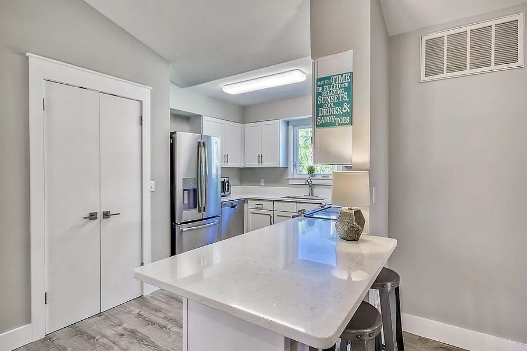 Photo of Kitchen in Dune Allen Beach