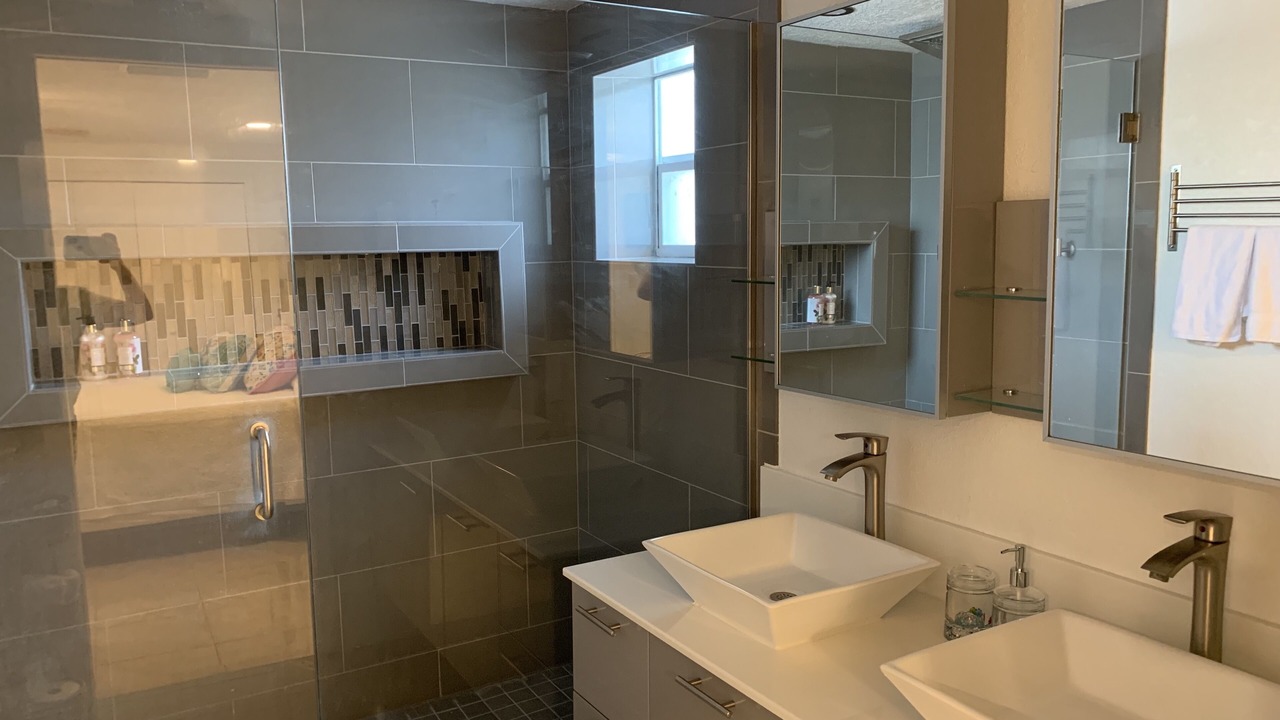 Photo of Bathroom in Tanglewood Terrace