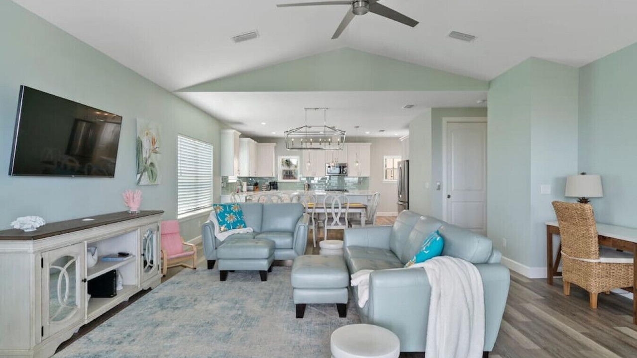 Photo of Bedroom in Butler Beach