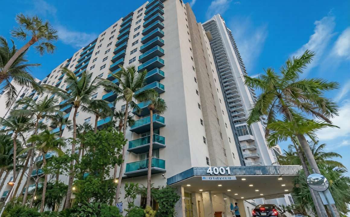 Photo of Outdoor in Hollywood South Central Beach