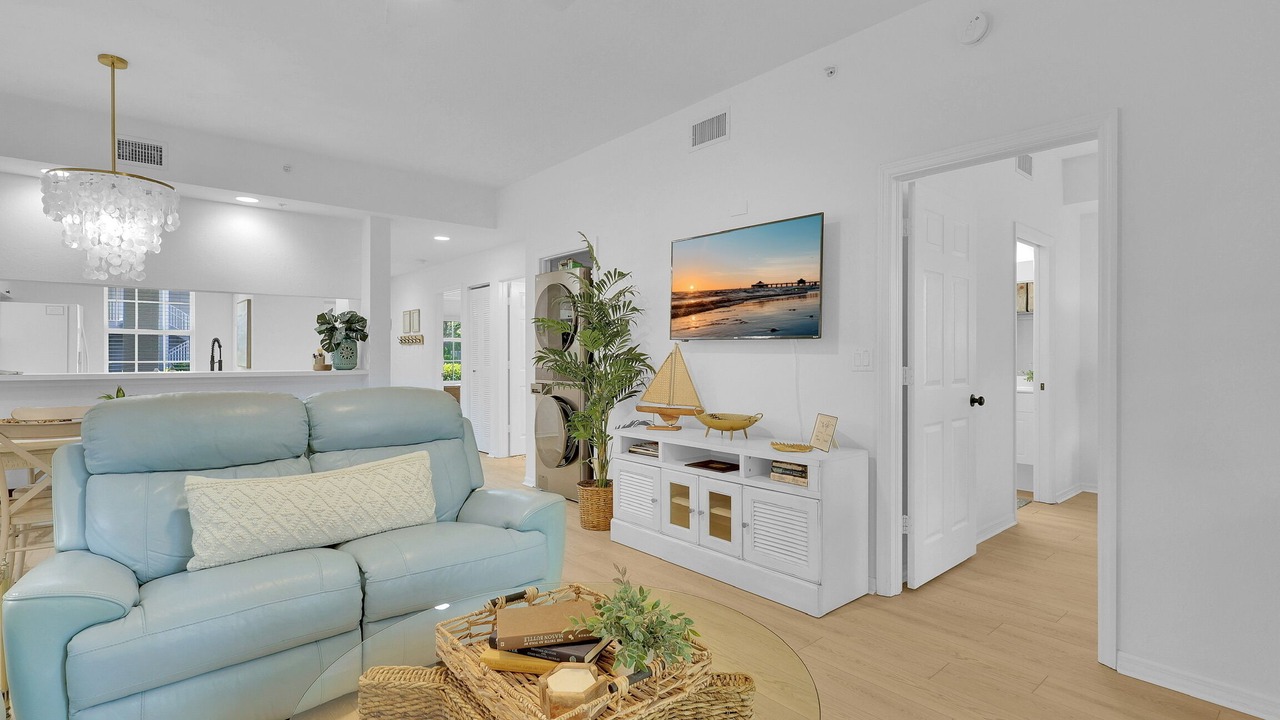 Photo of Livingroom in Bonita Shores