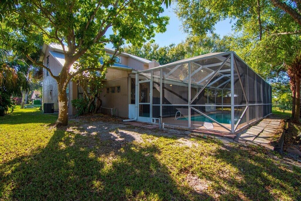 Photo of Outdoor in Sebastian Highlands