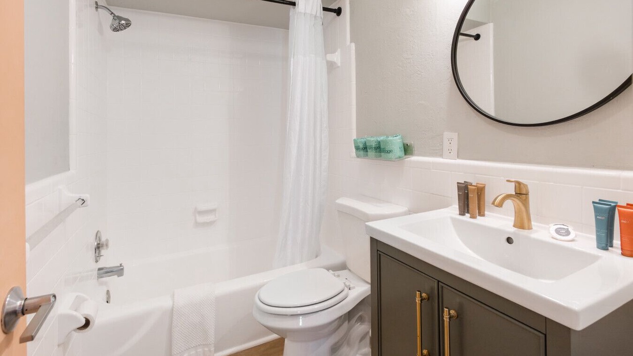 Photo of Bathroom in Bay Esplanade