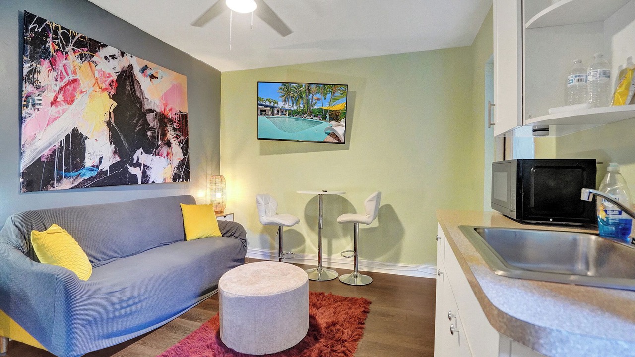 Photo of Livingroom in Coral Heights