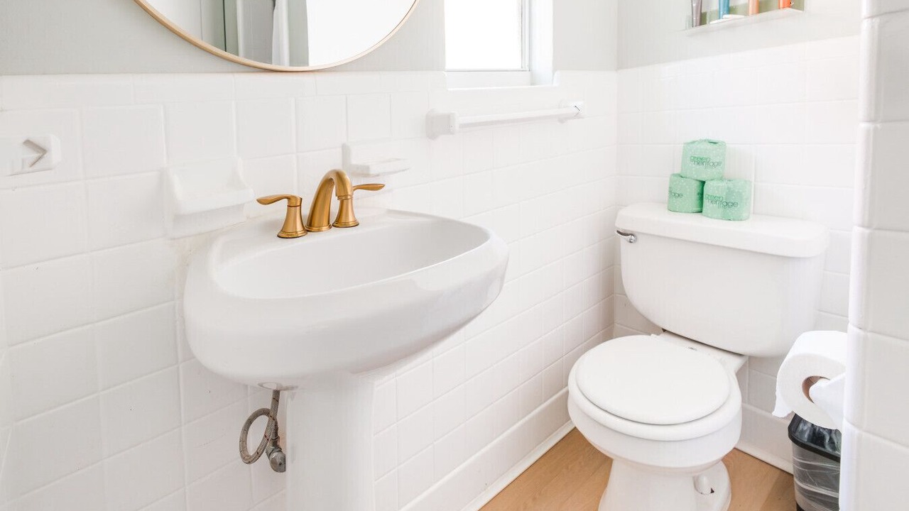Photo of Bathroom in Bay Esplanade