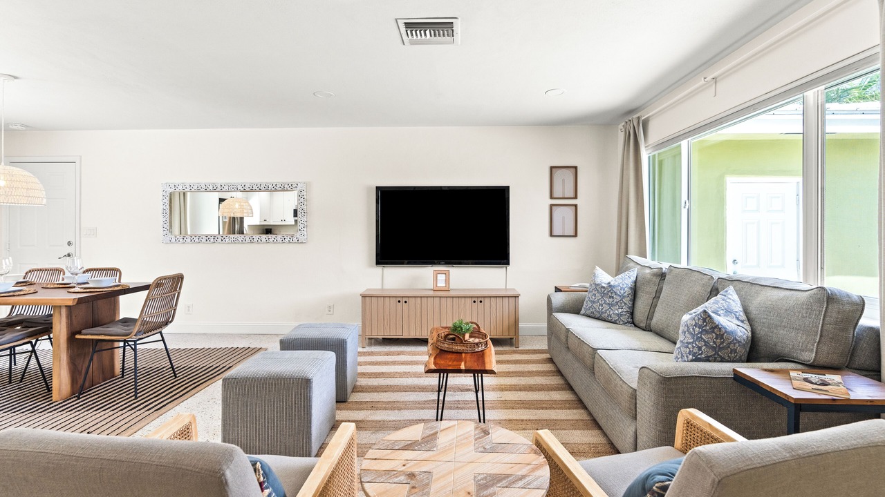 Photo of Livingroom in Singer Island